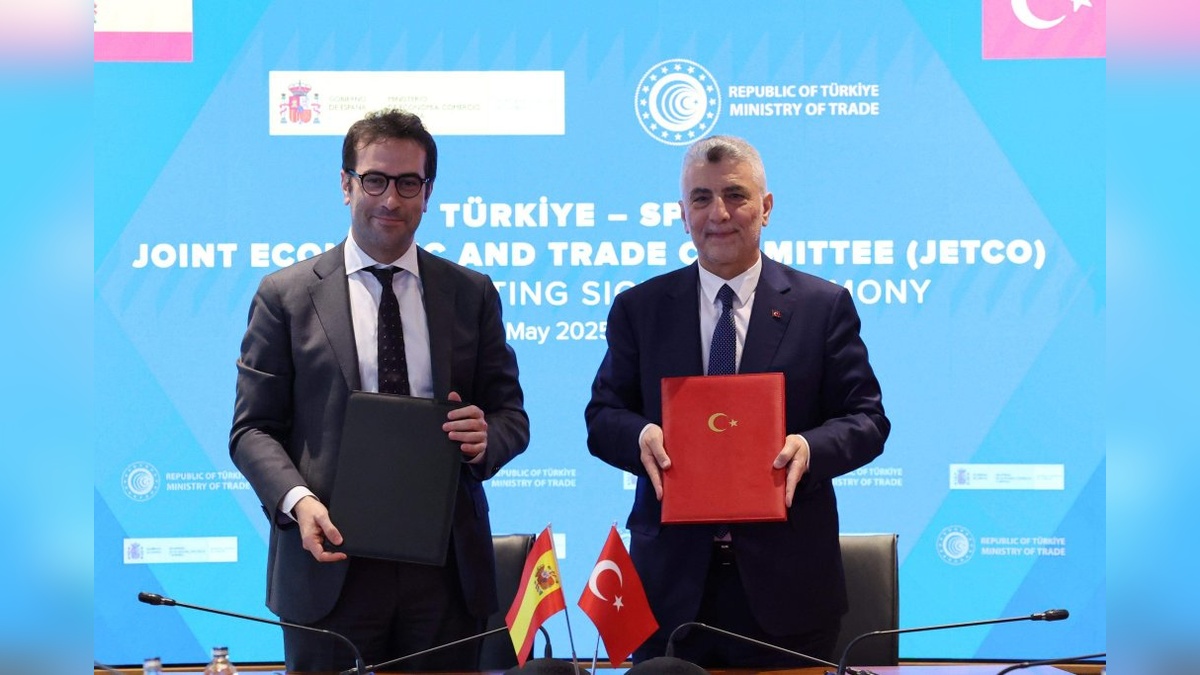 Bolat: İspanya, Türk şirketlerine yeşil dönüşüm ve dijitalleşme alanlarında finansman sağlayacak