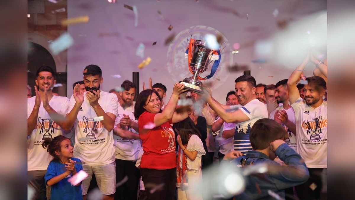Suvermez Kapadokyaspor TFF 3'üncü Lig'e yükseldi: Şampiyonluk coşkusu Nevşehir'i sardı
