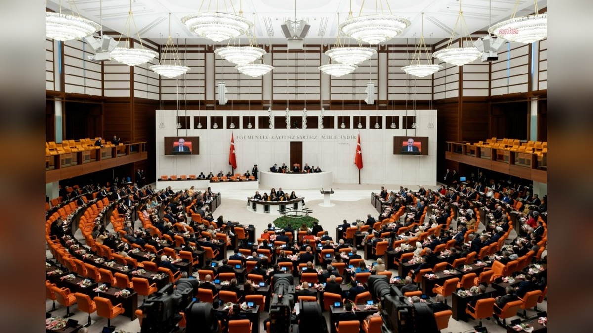 TBMM'de yeni kanun teklifi kabul edildi: Diyanet ve TENMAK düzenlemesi