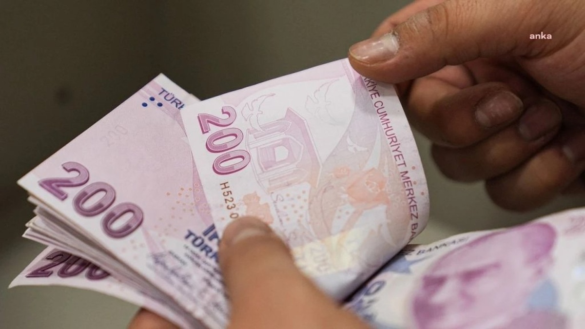Kamu işçilerine ilave tediye: Birinci yarısı 2 Haziran'da ödenecek