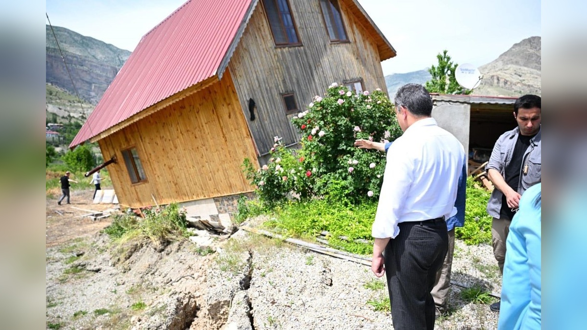 Erzurum'da heyelan sonrası kararlar: Yapılaşmaya izin verilmeyecek