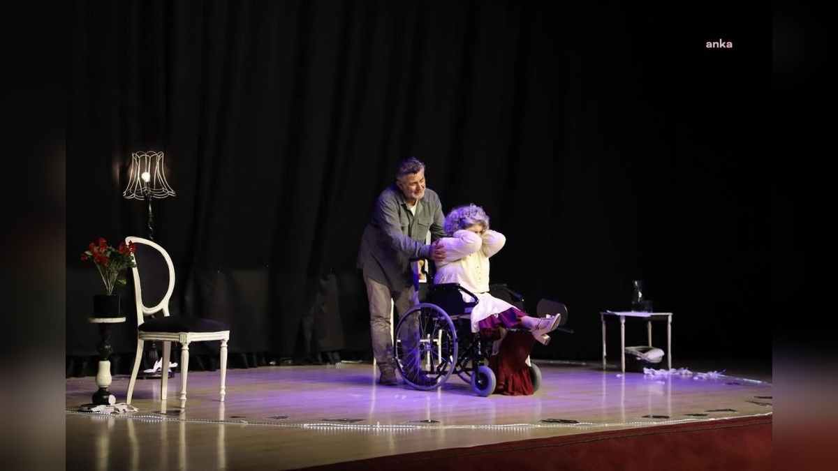 Bandırma'da 34. Uluslararası Kuşcenneti Festivali başladı: 'Üç Eksi Bir' oyunu ile sona erdi