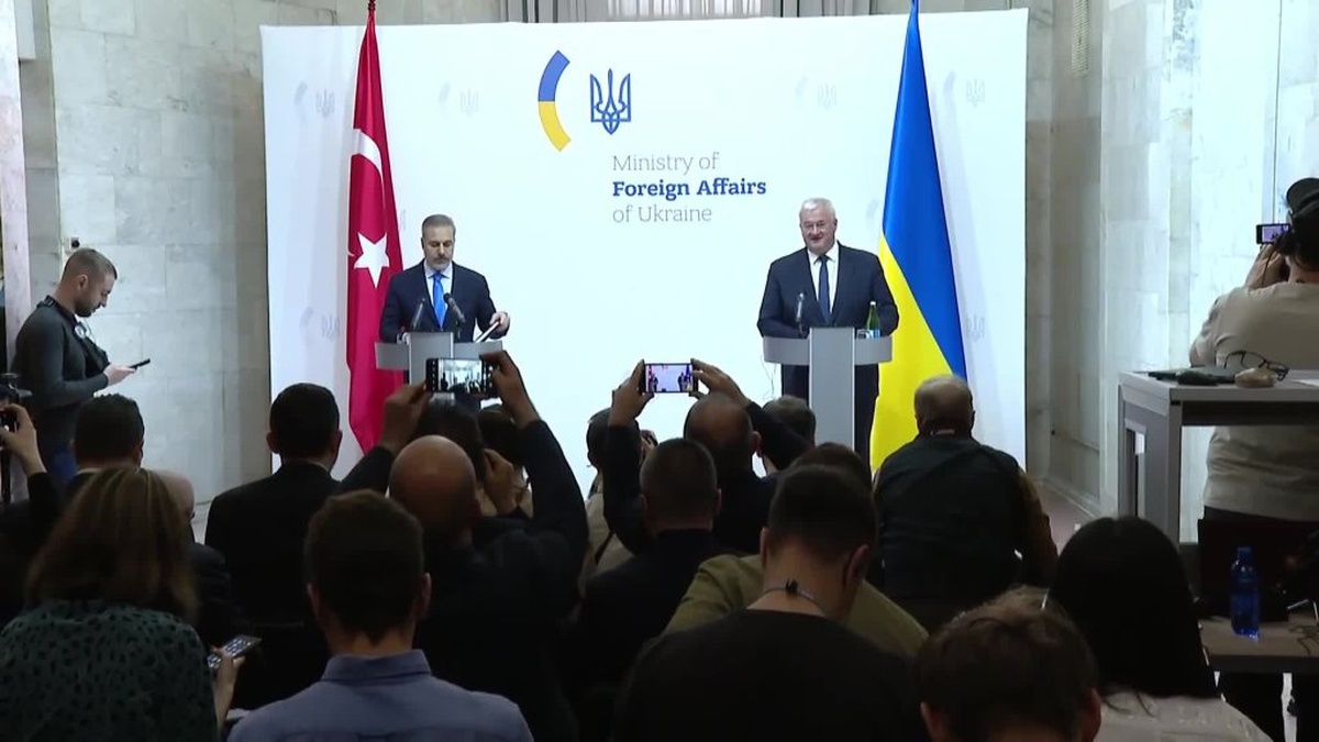 Fidan ve Sibiha'dan ortak açıklama: İstanbul'da dört liderli zirve önerisi