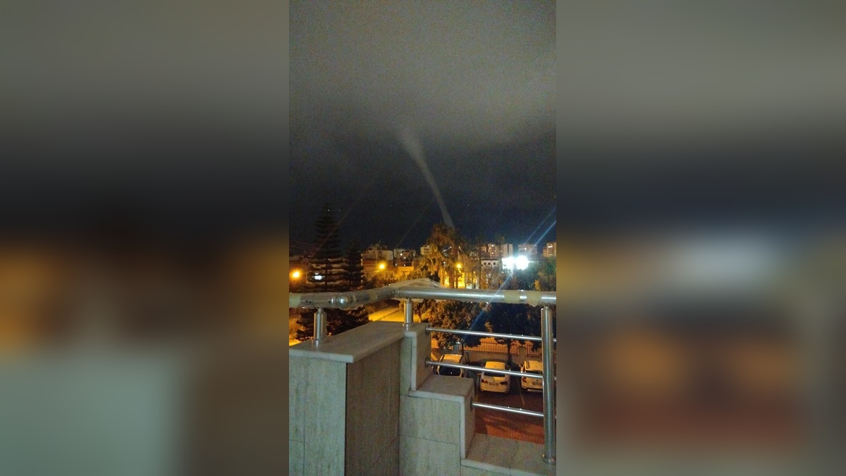 Mersin'de denizde hortum oluştu
