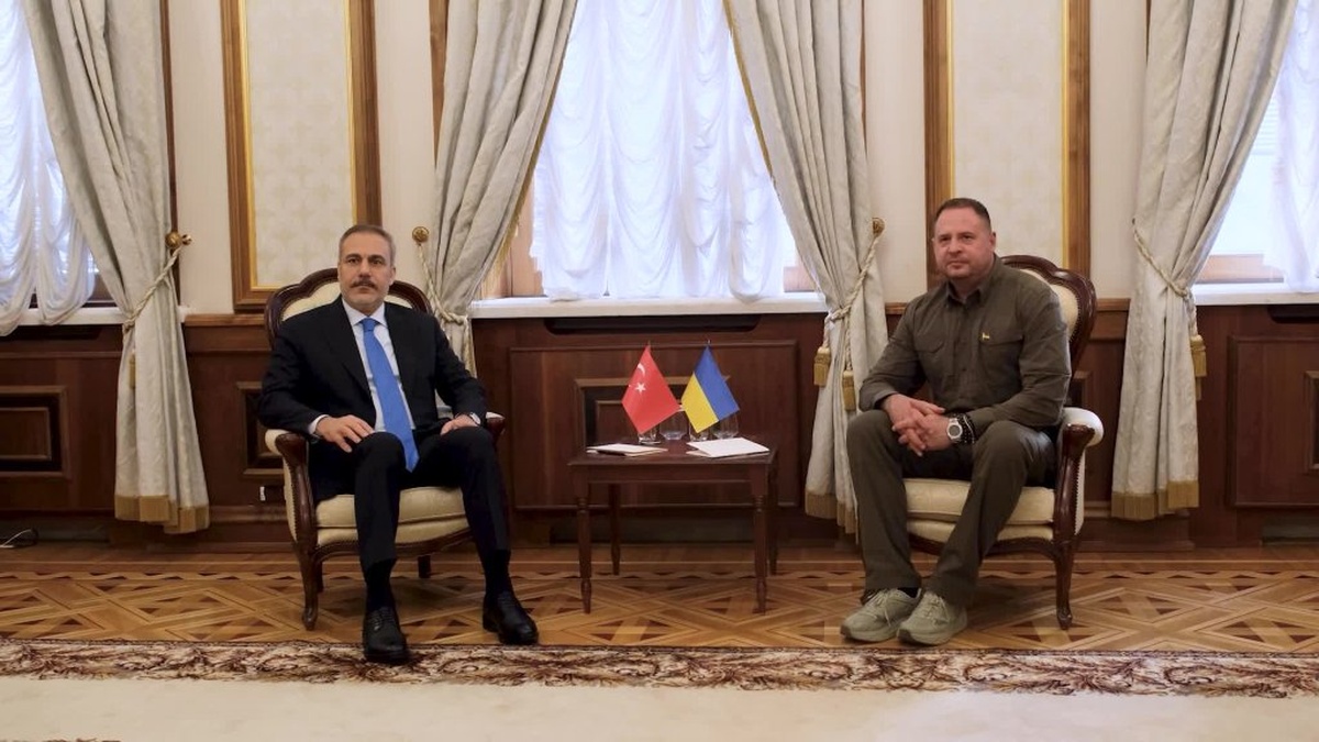 Fidan, Kiev'de Yermak ile görüştü