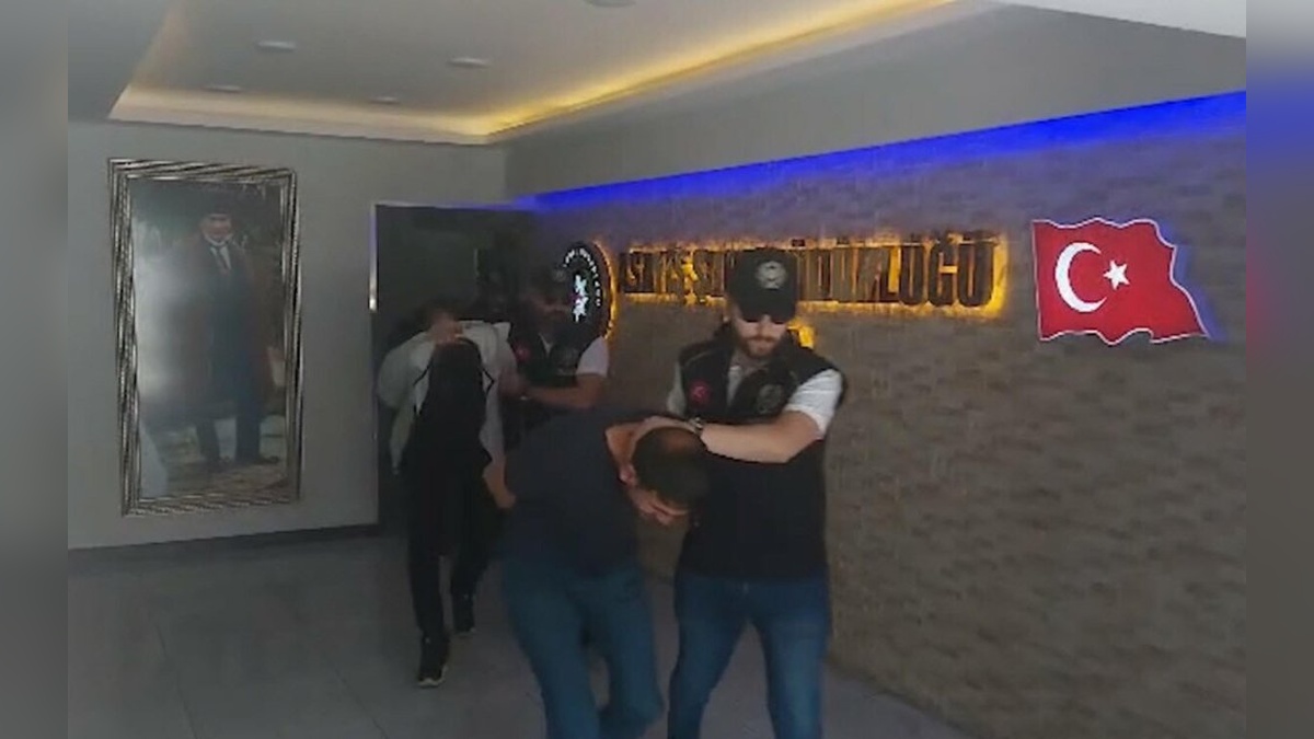 İzmir'de komşu aileler arasında silahlı kavga: 4 tutuklama