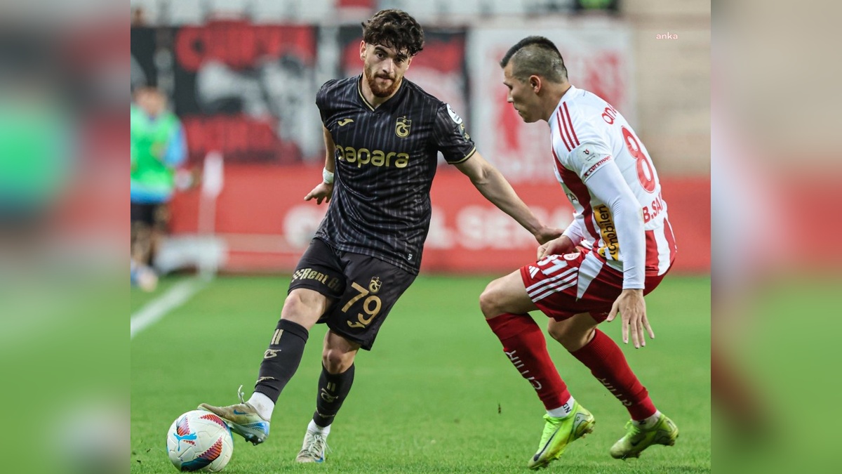 Trabzonspor, Antalyaspor'u 2-0 yendi