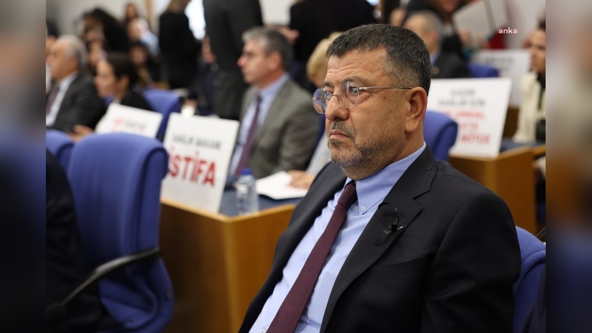 Ağbaba'dan yeni belediye operasyonuna tepki: 'Milletin iradesini gasbediyorlar'