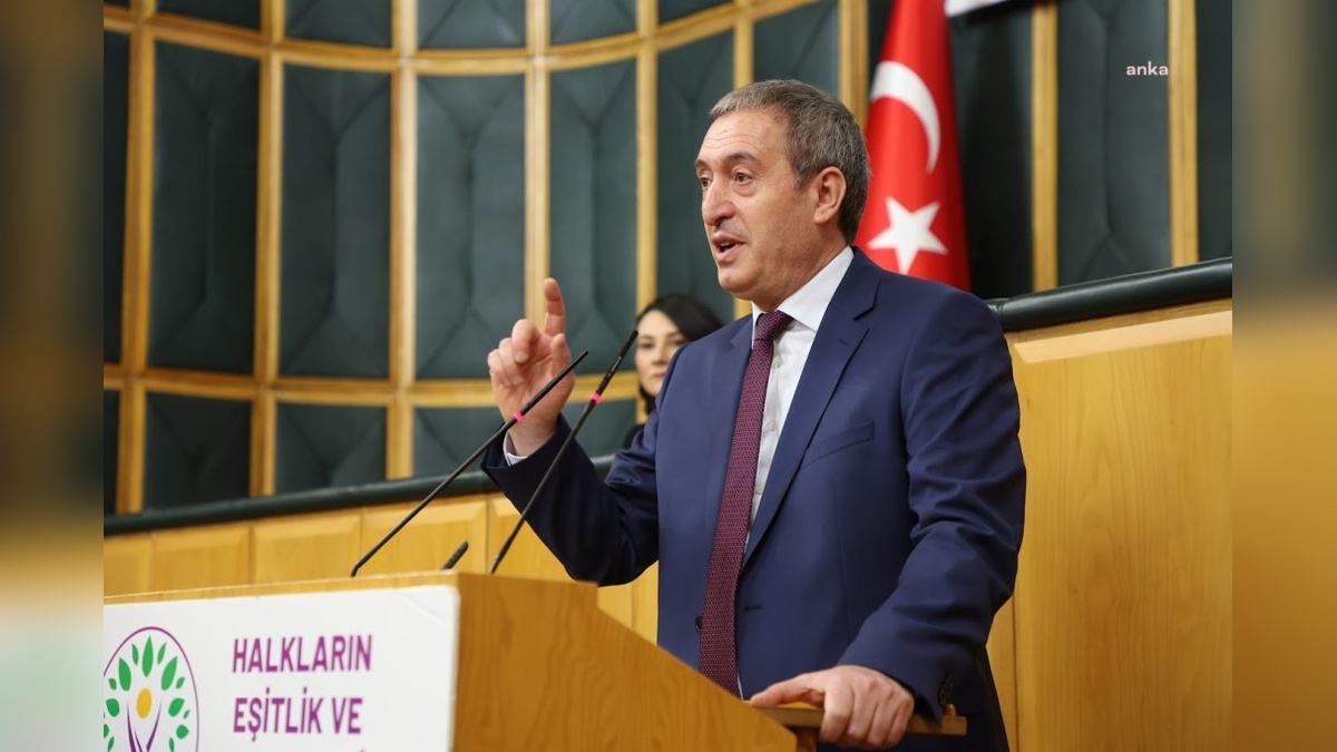 Bakırhan: Belediye başkanlarına yönelik operasyonlar kabul edilemez