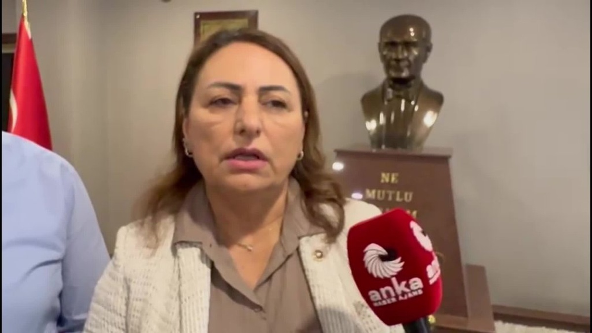 Adana'da CHP'li belediyelere operasyon: 'Siyasi bir operasyon'