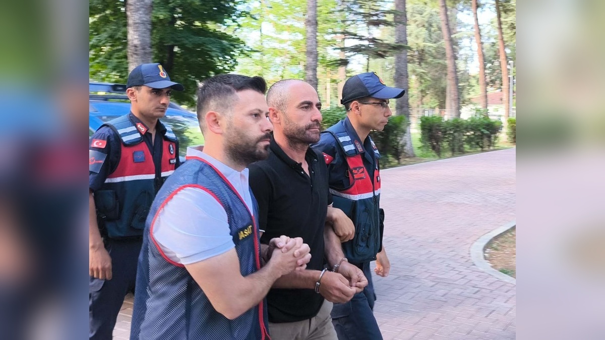 Denizli'de fabrika hırsızı yakalandı: 20 milyon lira değerinde eşya çalmış