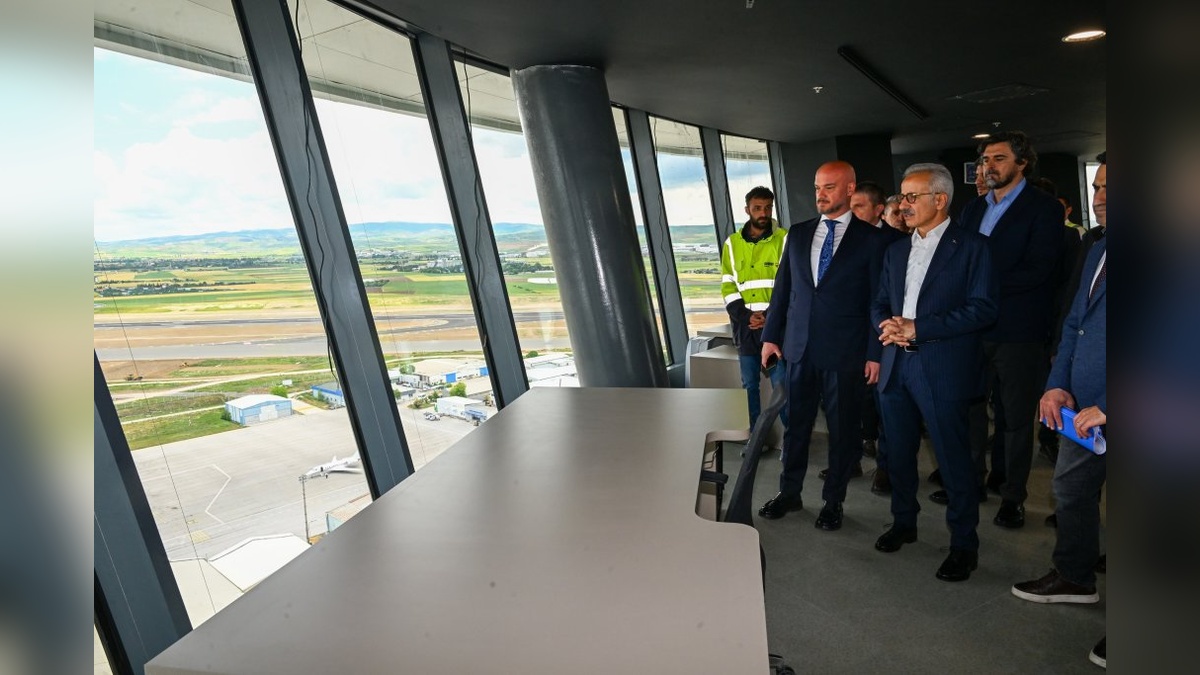 Uraloğlu: Esenboğa Havalimanı'nın yıllık yolcu kapasitesi 30 milyona çıkacak