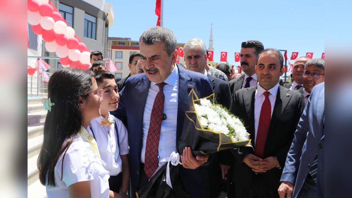 Tekin: Eğitim, Cumhurbaşkanı Erdoğan'ın gündeminin başında