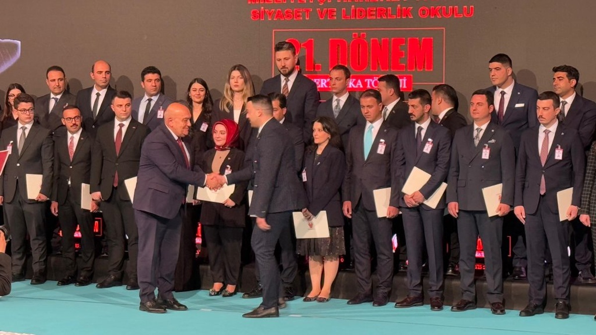 MHP Siyaset ve Liderlik Okulu 21. dönem mezunlarını verdi