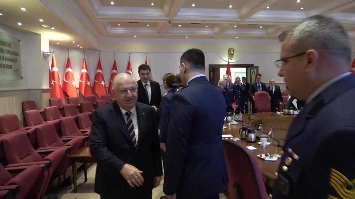 Güler: Hava Kuvvetlerimiz, gök vatanımızı korumaya devam ediyor