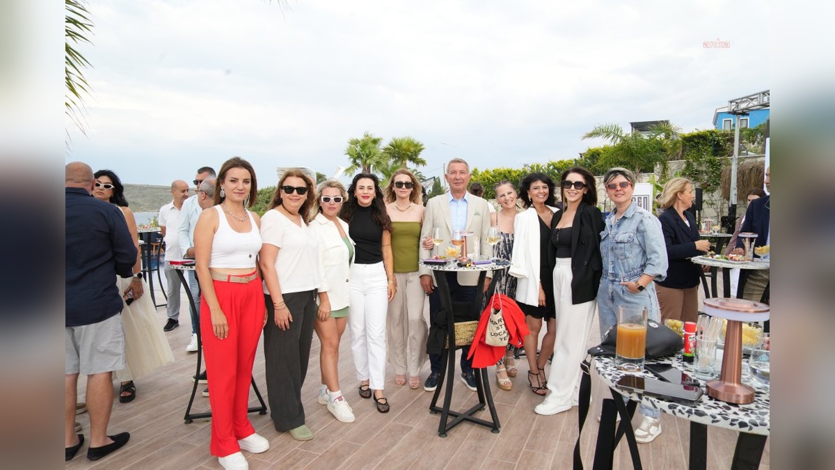 Filoğlu 8 OldenFest Çeşme'de: 90'lar Popu ve Klasik Araçlar Buluşuyor