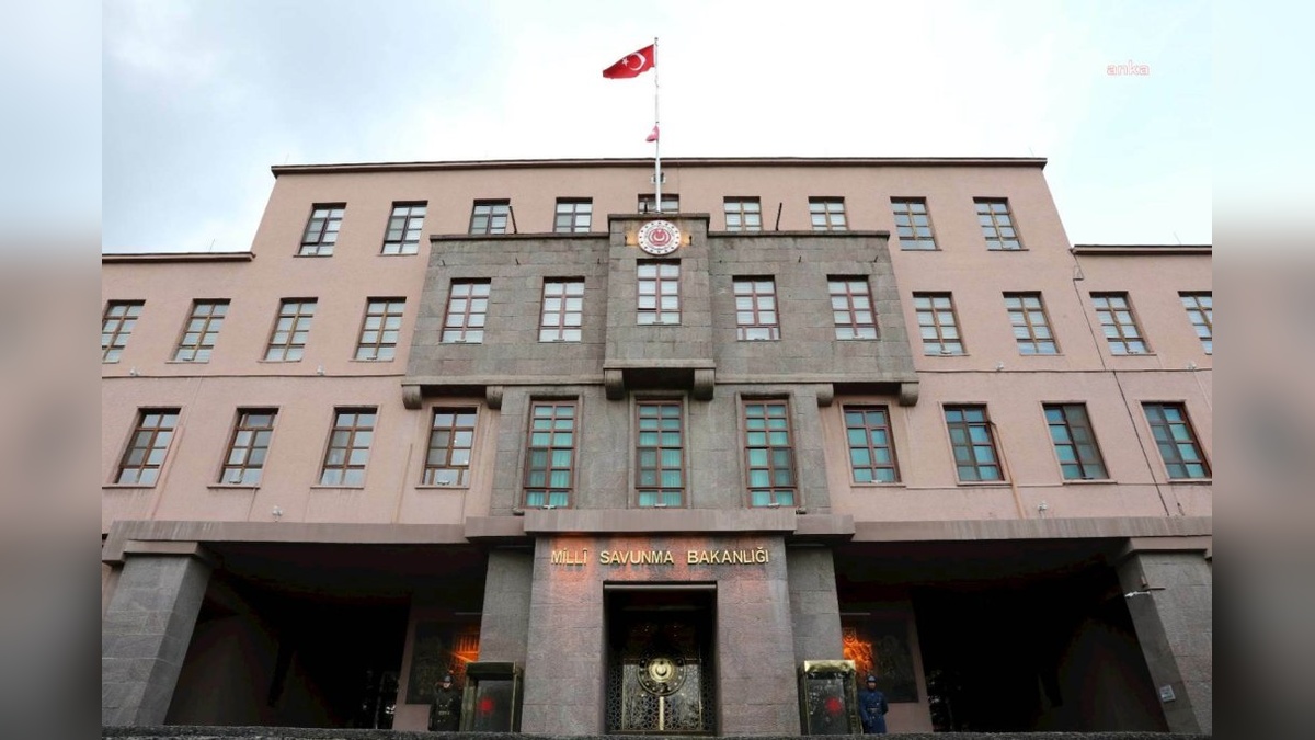 Londra'da Türkiye-Birleşik Krallık savunma görüşmeleri: Ukrayna ve Suriye'deki durum ele alındı