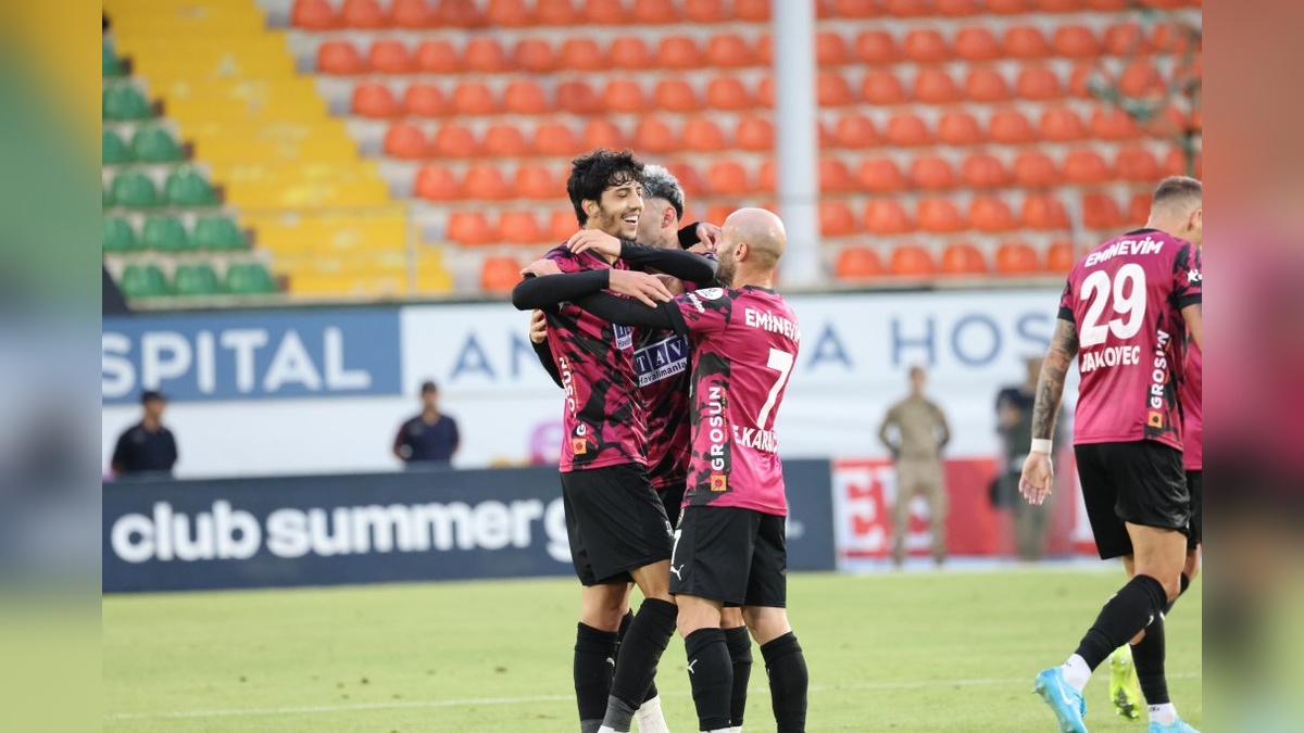 Alanyaspor, Sivasspor'u 2-0 yendi