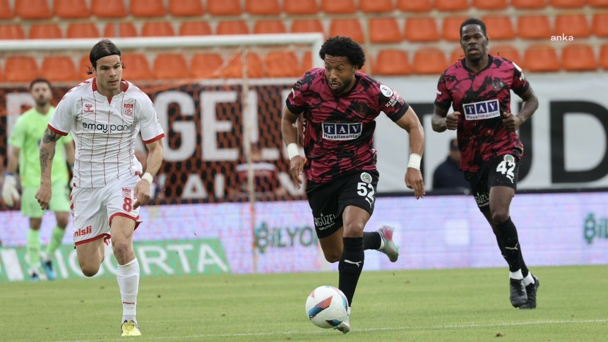 Alanyaspor, Sivasspor'u 2-0 yendi