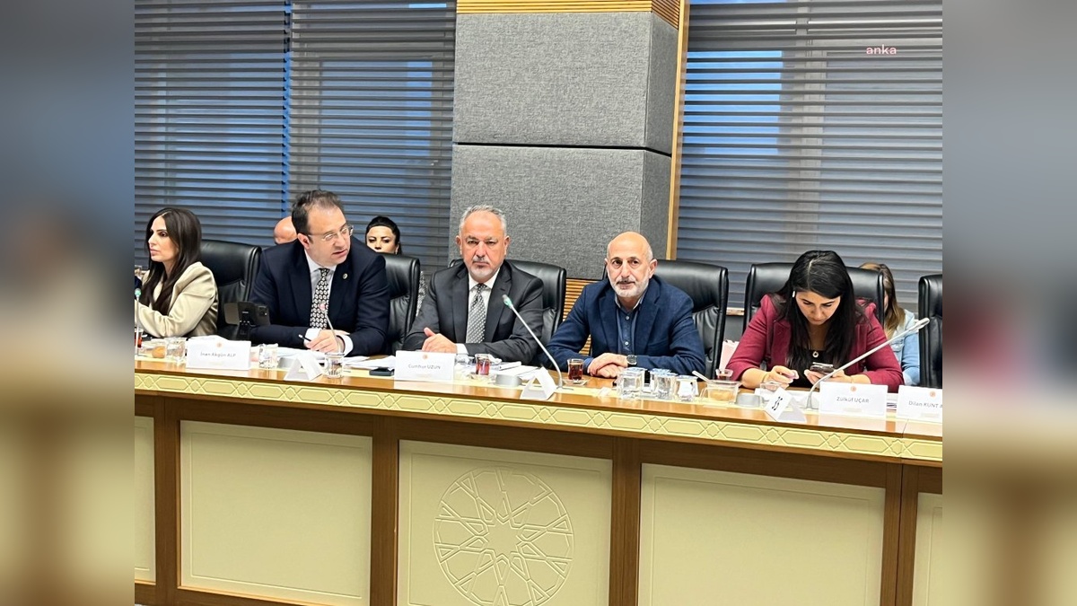 TBMM Adalet Komisyonu'nda 10. Yargı Paketi görüşmeleri: Bakan Tunç'un yokluğu tartışma yarattı