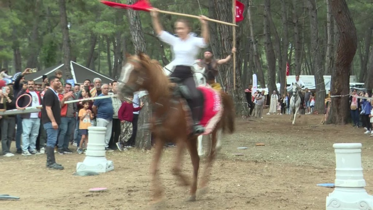 Antalya'da 4. Uluslararası Yörük Türkmen Festivali devam ediyor