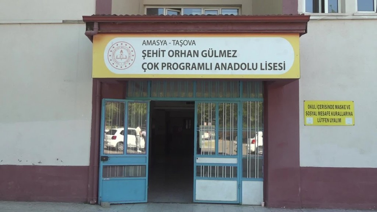 Amasya'da kardeşlerin bilek güreşi başarısı: Rukiye Türkiye şampiyonu, Ayşenur beşinci