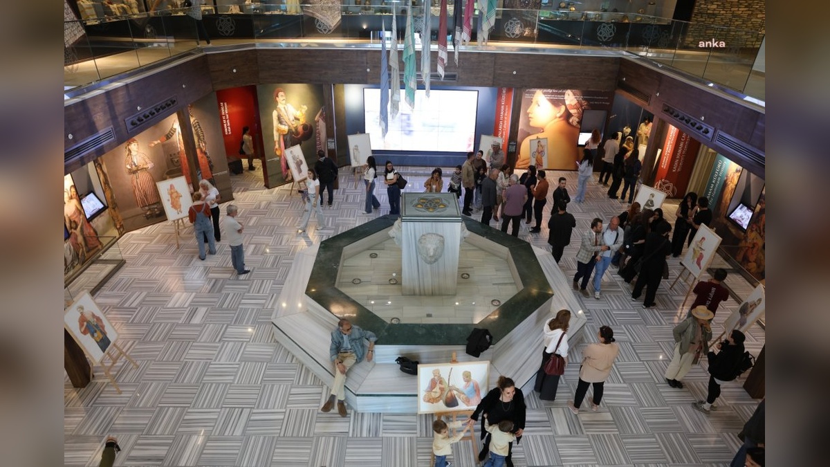 Eskişehir Hamam Müzesi'nde 'Frigidarium' sergisi açıldı