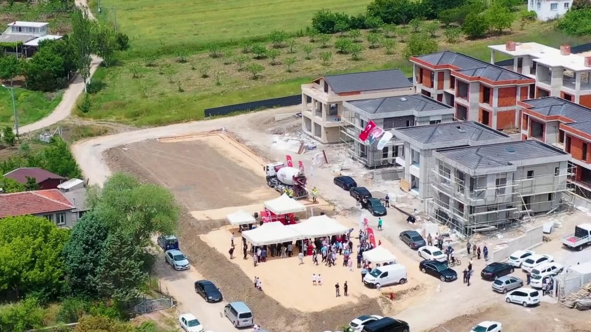 Osmangazi'de Aksungur Spor Tesisi'nin temeli atıldı
