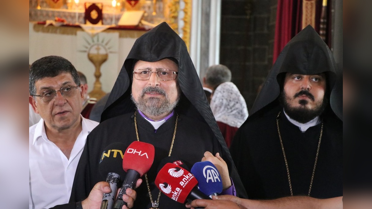 Diyarbakır'da Patrik Maşalyan: Barıştan daha güzel bir yol yok