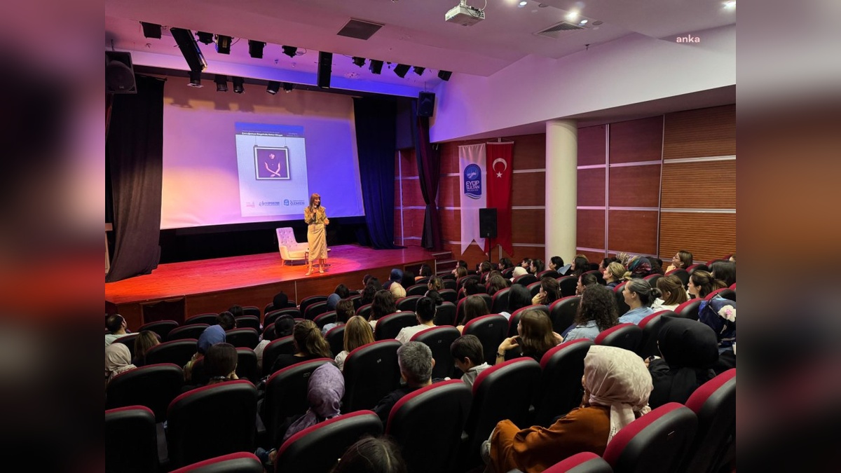 Eyüpsultan'da çocuk beyin gelişimi semineri