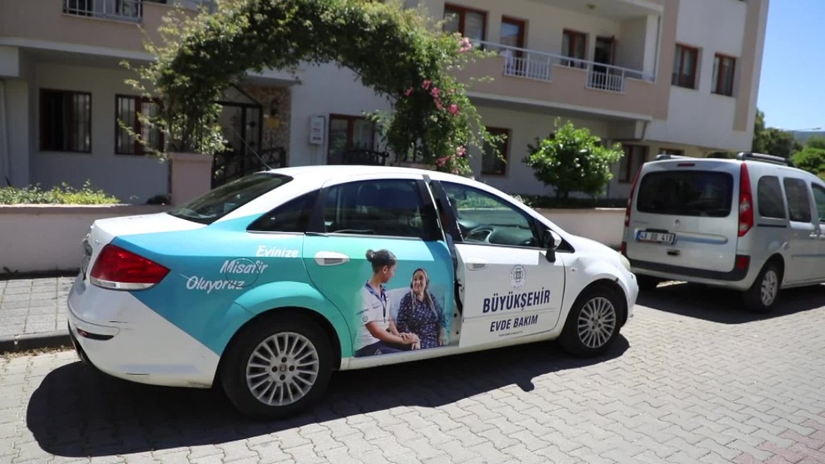 Muğla'da Kurban Bayramı öncesi yaşlılara evde bakım hizmeti