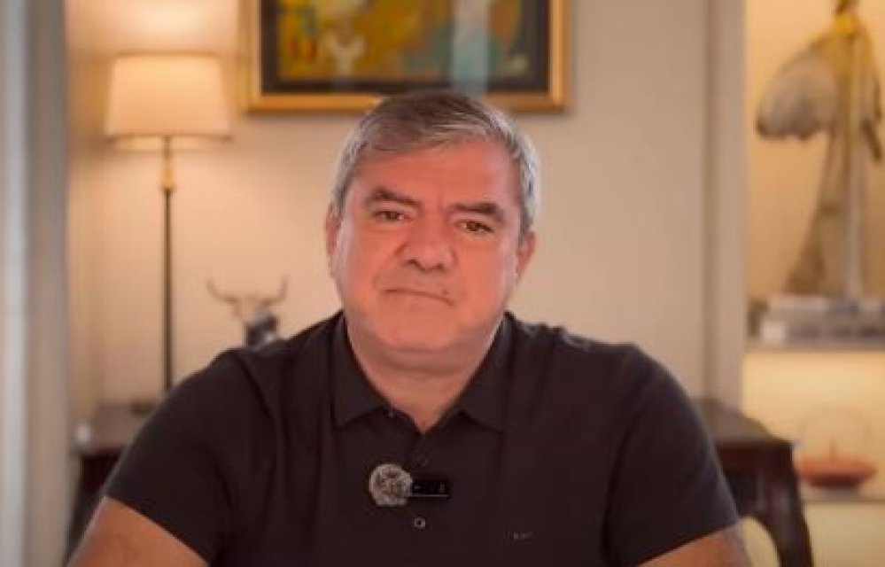 Yılmaz Özdil'den DİSK'i çılgına çevirecek post bıyık çıkışı