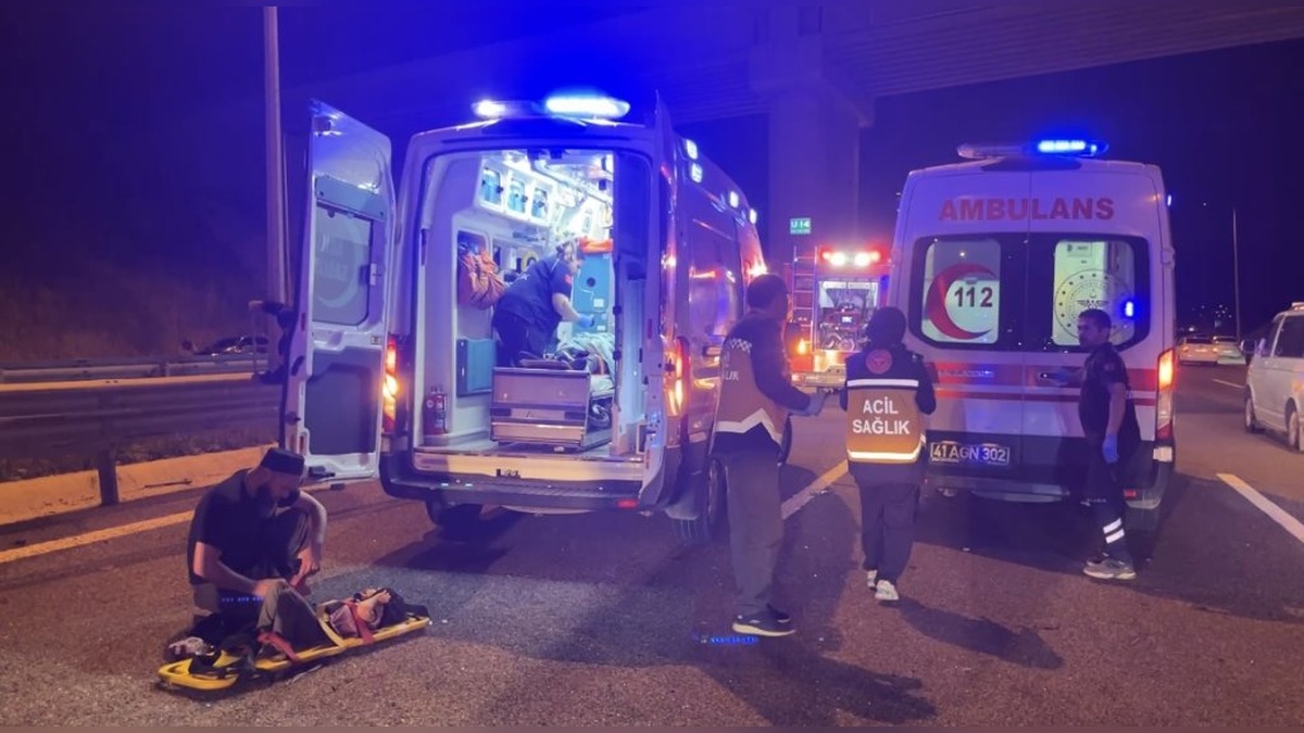Kocaeli'nde zincirleme kaza: 12 yaralı