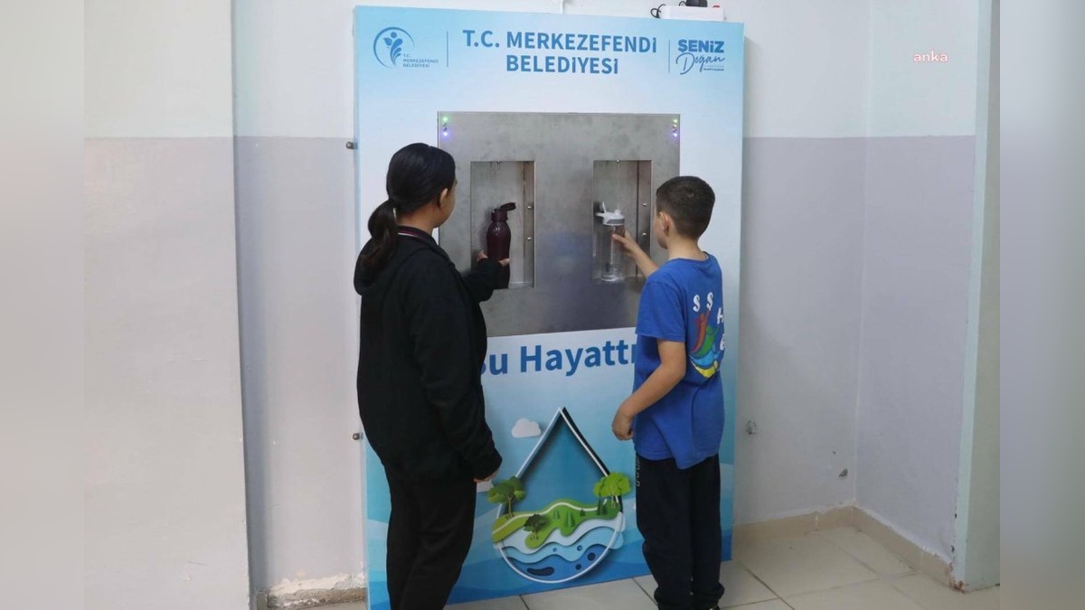 Denizli Merkezefendi'nde okullara steril su üniteleri yerleştiriliyor