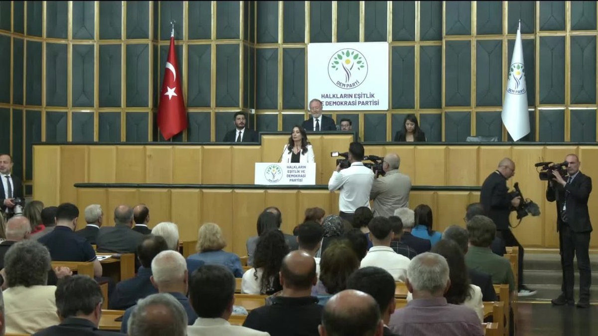 Hatimoğulları: Milyonların umudu AKP'nin kaygılarına kurban edilmemeli