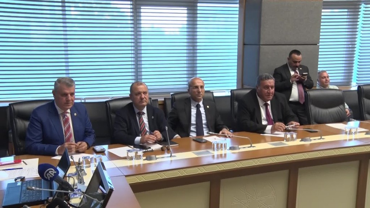 TBMM Zirai Don Komisyonu'nda gerilim: 'Siz kimsiniz' tartışması