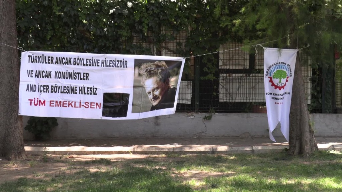 İzmir'de Nazım Hikmet anıldı: 'Adalet ve özgürlük için mücadeleye devam edeceğiz'