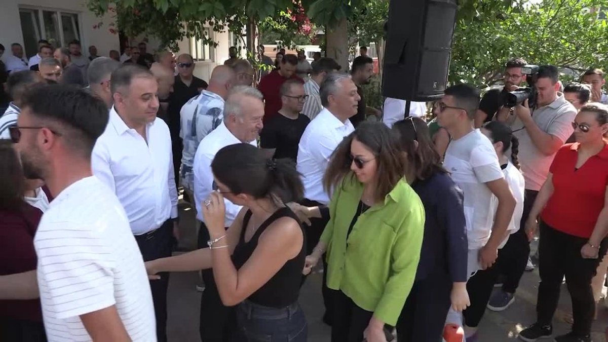 Uysal: Ekonomik zorluklara rağmen örnek bir belediye olmaya devam ediyoruz