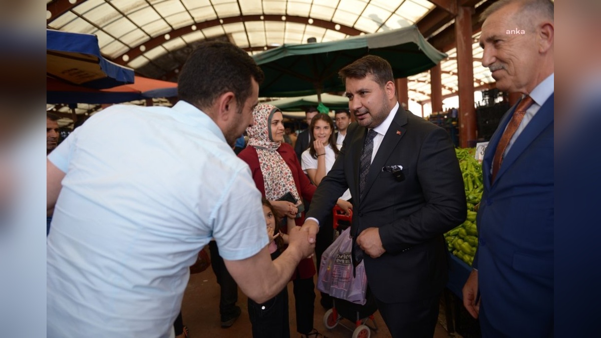 Çırpanoğlu, Kahramankazan Salı Pazarı'nda esnafla buluştu