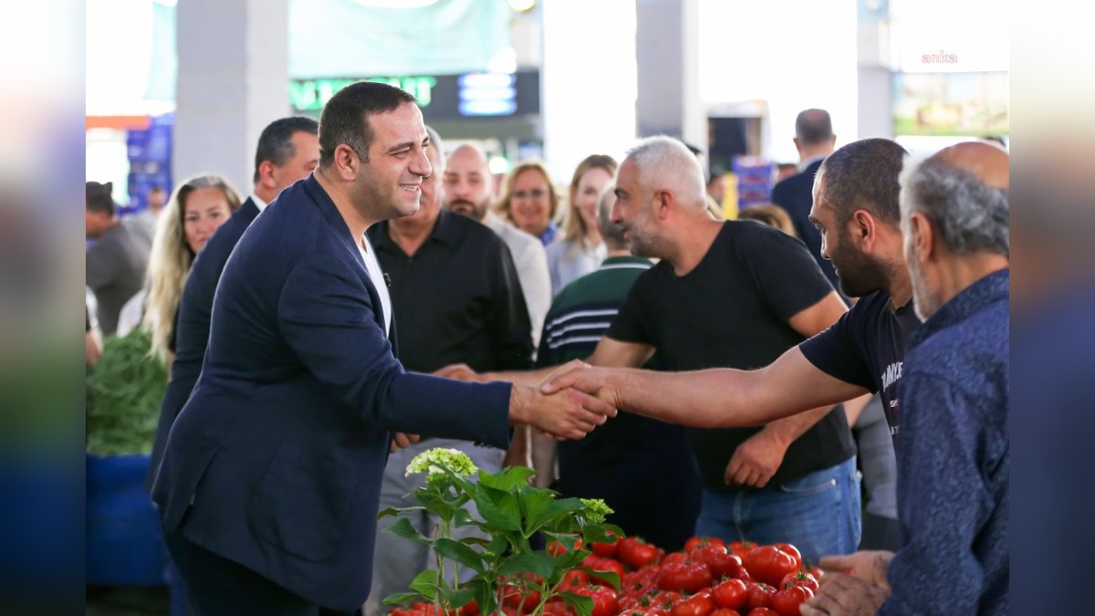 Narlıdere Belediye Başkanı Uzun, Kapalı Pazaryeri'ni ziyaret etti