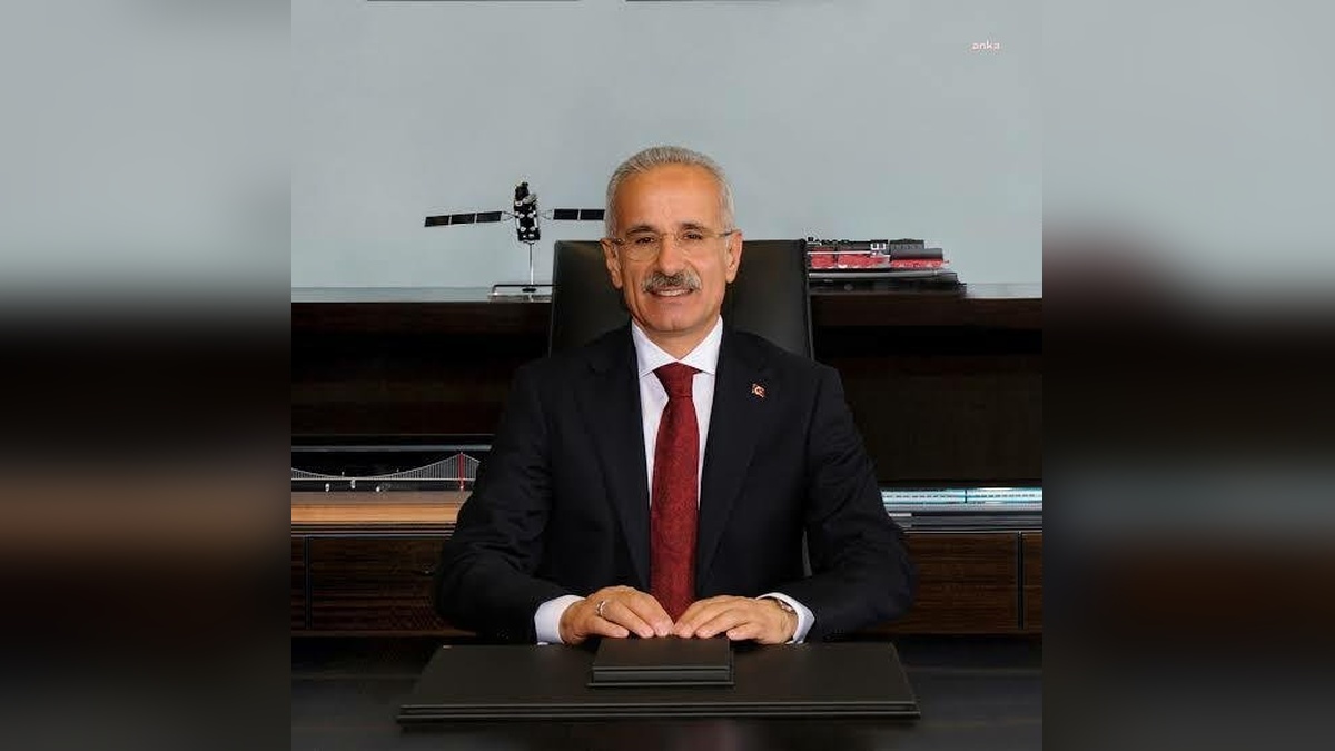 Uraloğlu: Ankara ve İstanbul'dan Şam'a uçuşlar başlıyor