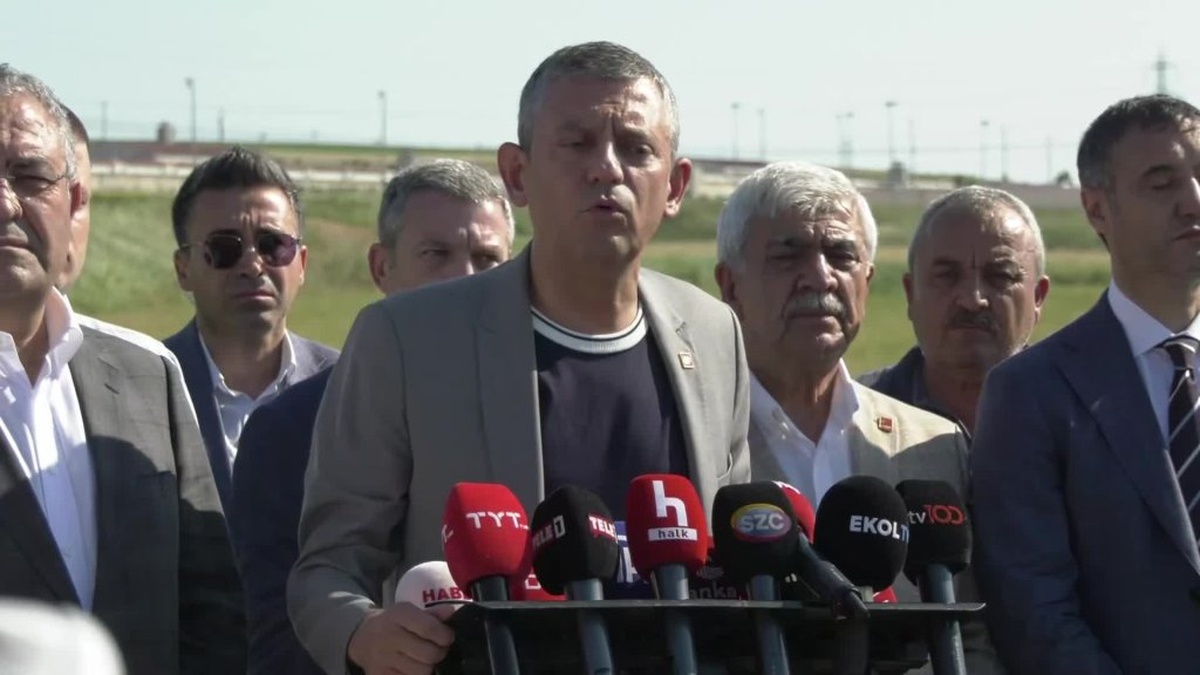 Özgür Özel: Kurultay iddianamesi bomboş, MASAK raporu her şeyi ortaya koyuyor