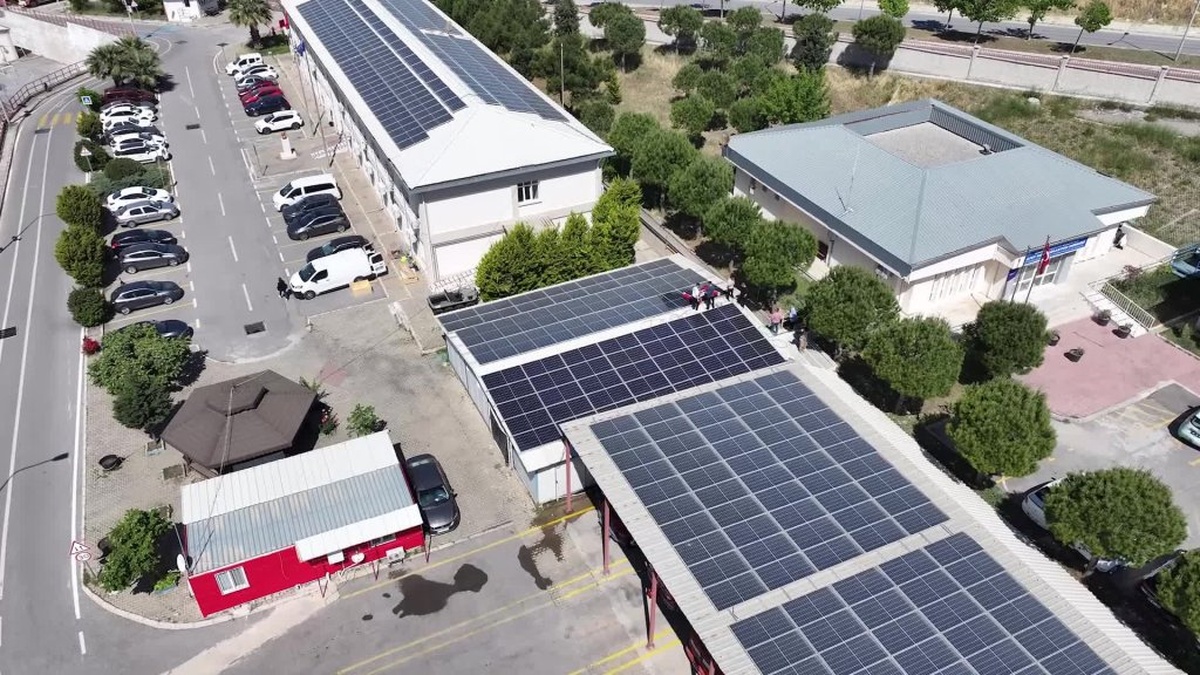 İzmir'de güneş enerjisiyle 13 milyon lira tasarruf