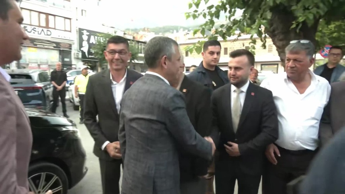 Özel'den Akın Gürlek açıklaması: 'O görüntüleri yaşatanı bin pişman ederim'