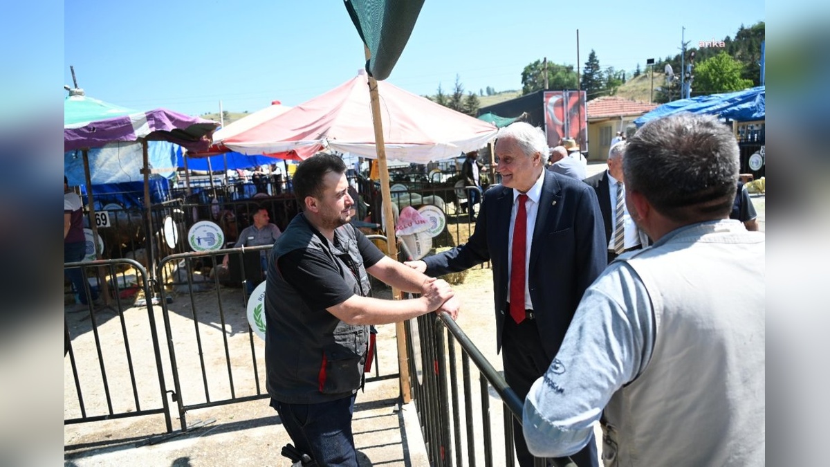 Bozüyük Belediye Başkanı Bakkalcıoğlu, canlı hayvan pazarını ziyaret etti