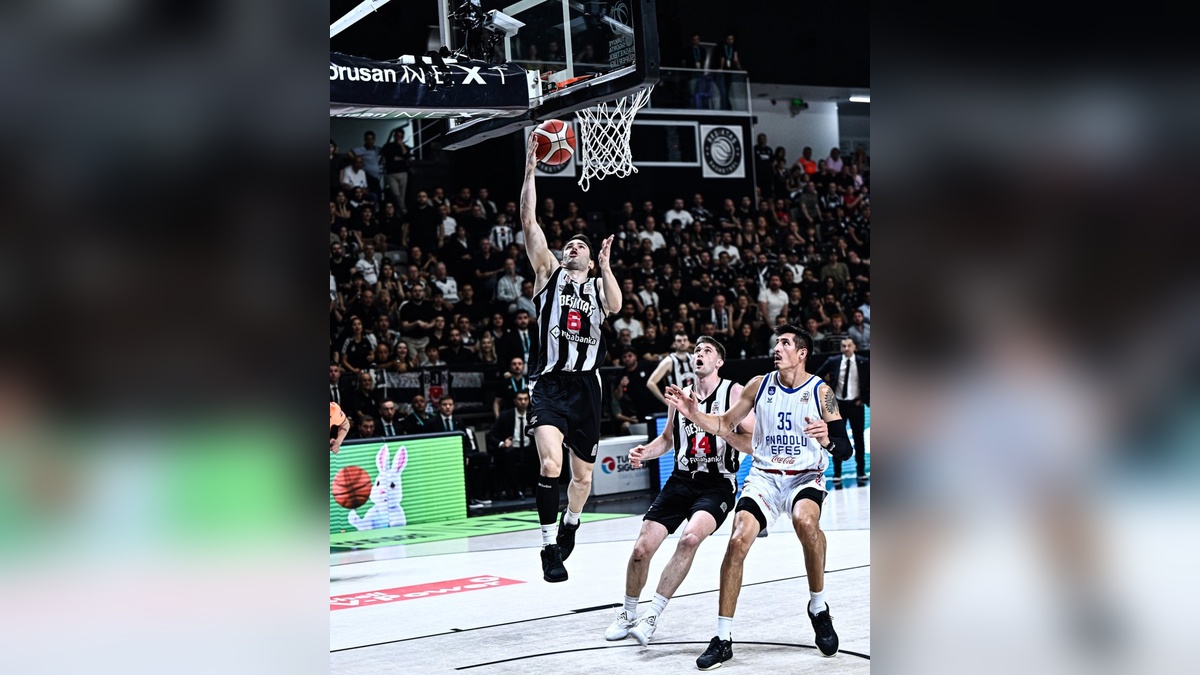 Beşiktaş Fibabanka, Anadolu Efes'e yenildi: Larkin 35 sayıyla parladı