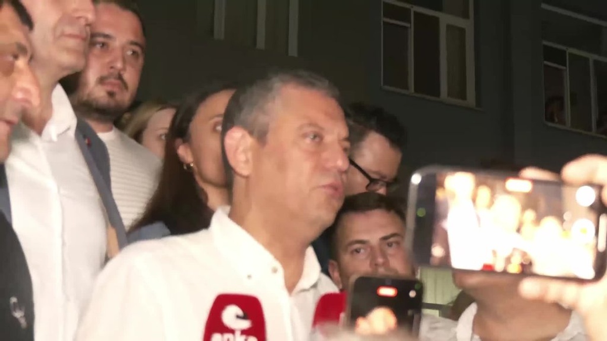 CHP Genel Başkanı Özel: Manisa Belediye Başkanı Zeyrek'in durumu stabil, ancak tehlike geçmedi