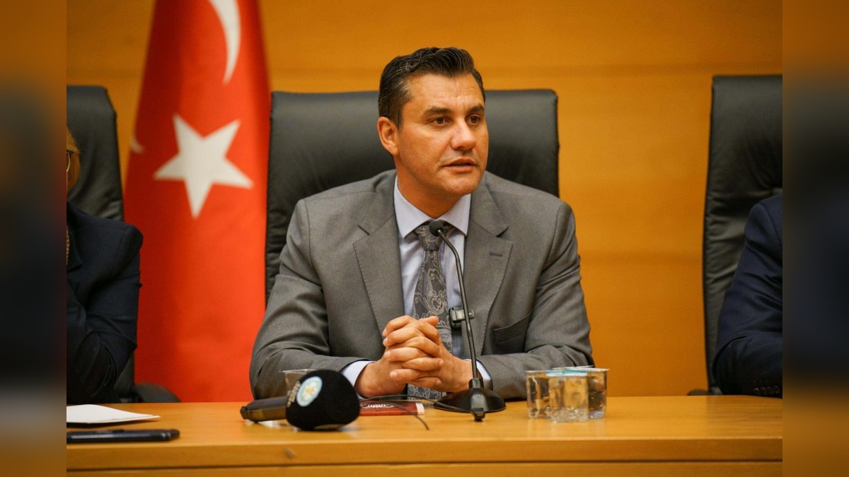 Manisa Büyükşehir Belediye Başkanı Zeyrek'in sağlık durumu ciddi