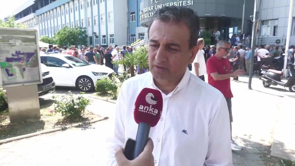 Manisa Büyükşehir Belediye Başkanı Zeyrek'in yoğun bakım tedavisi sürüyor