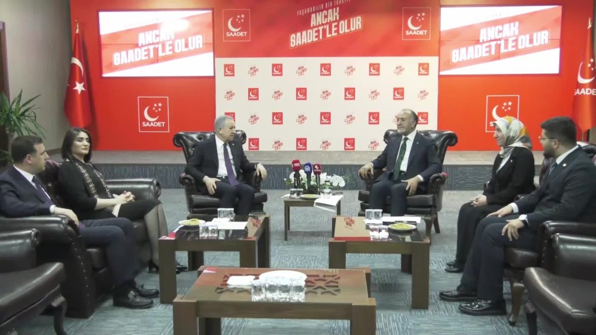 MHP heyeti, Saadet Partisi'ni ziyaret etti: Gazze ve PKK konuları ele alındı